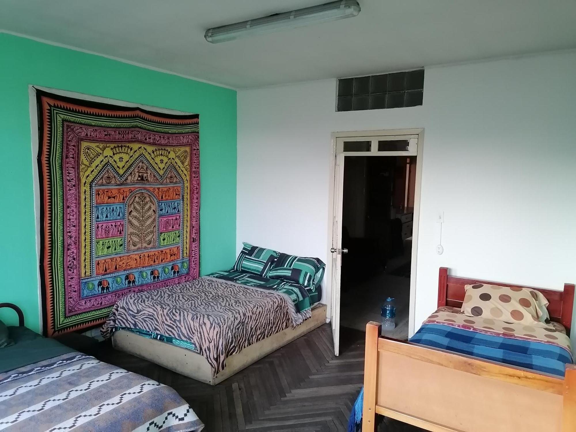 Latinos Brothers House Quito Room photo